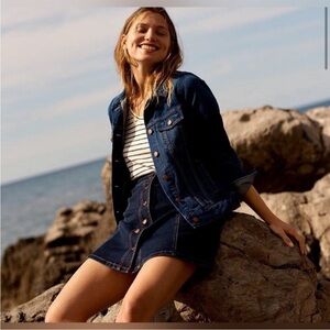 Madewell Women’s Classic Fit Jean Jacket Briarwood Dark Blue Denim Size Medium
